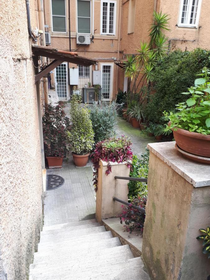 Bed and Breakfast Tra Gianicolo E Trastevere Рим Экстерьер фото